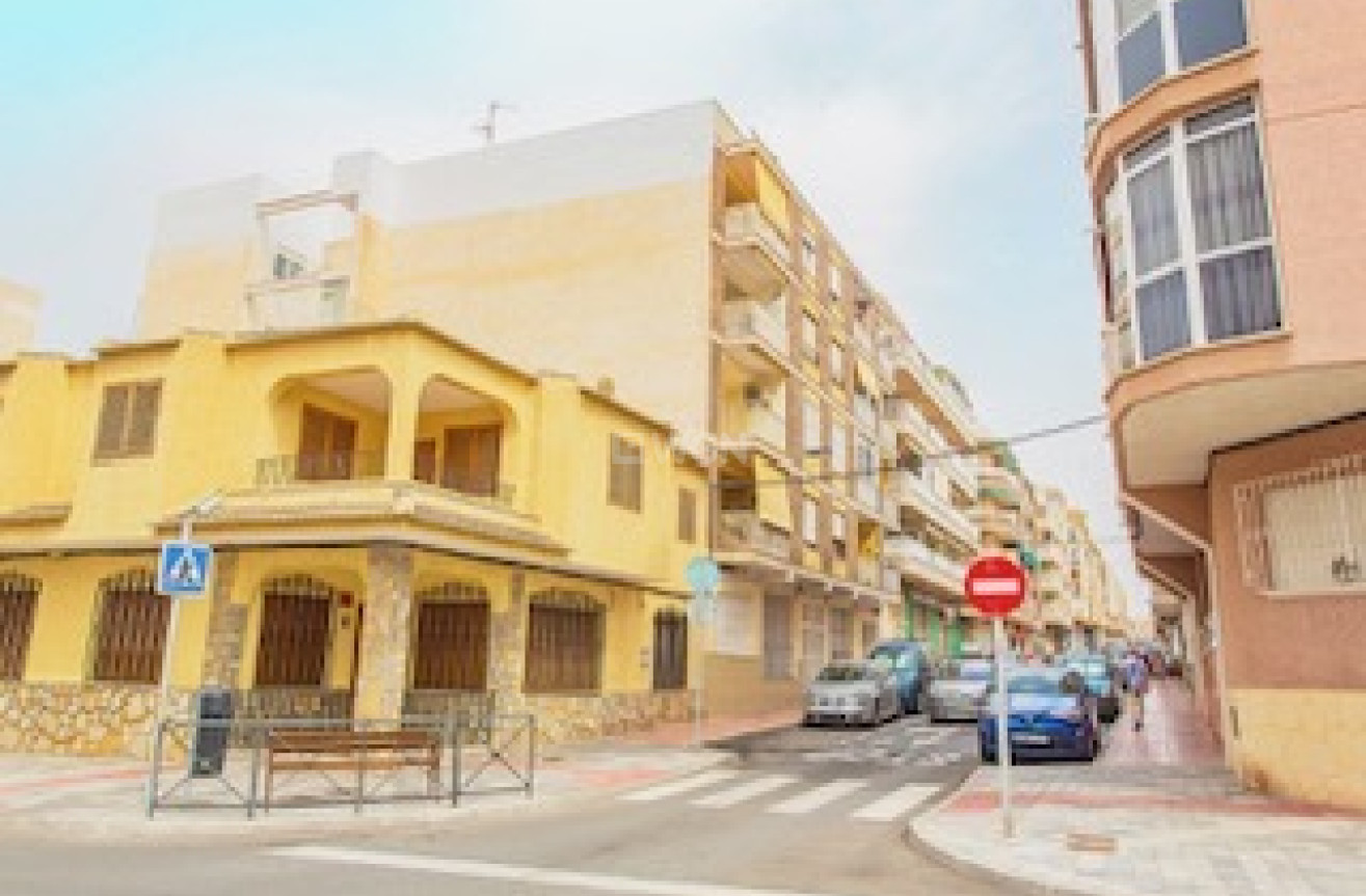 Reventa - Apartamento / piso - Torrevieja - Centro-Muelle Pesquero