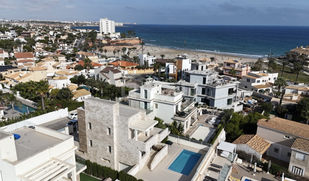 Reventa - Villa - La Zenia - Costa Blanca
