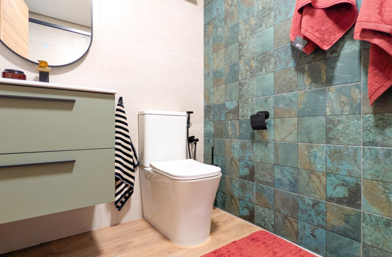 Resale - Apartment / flat - Torrevieja - Costa Blanca