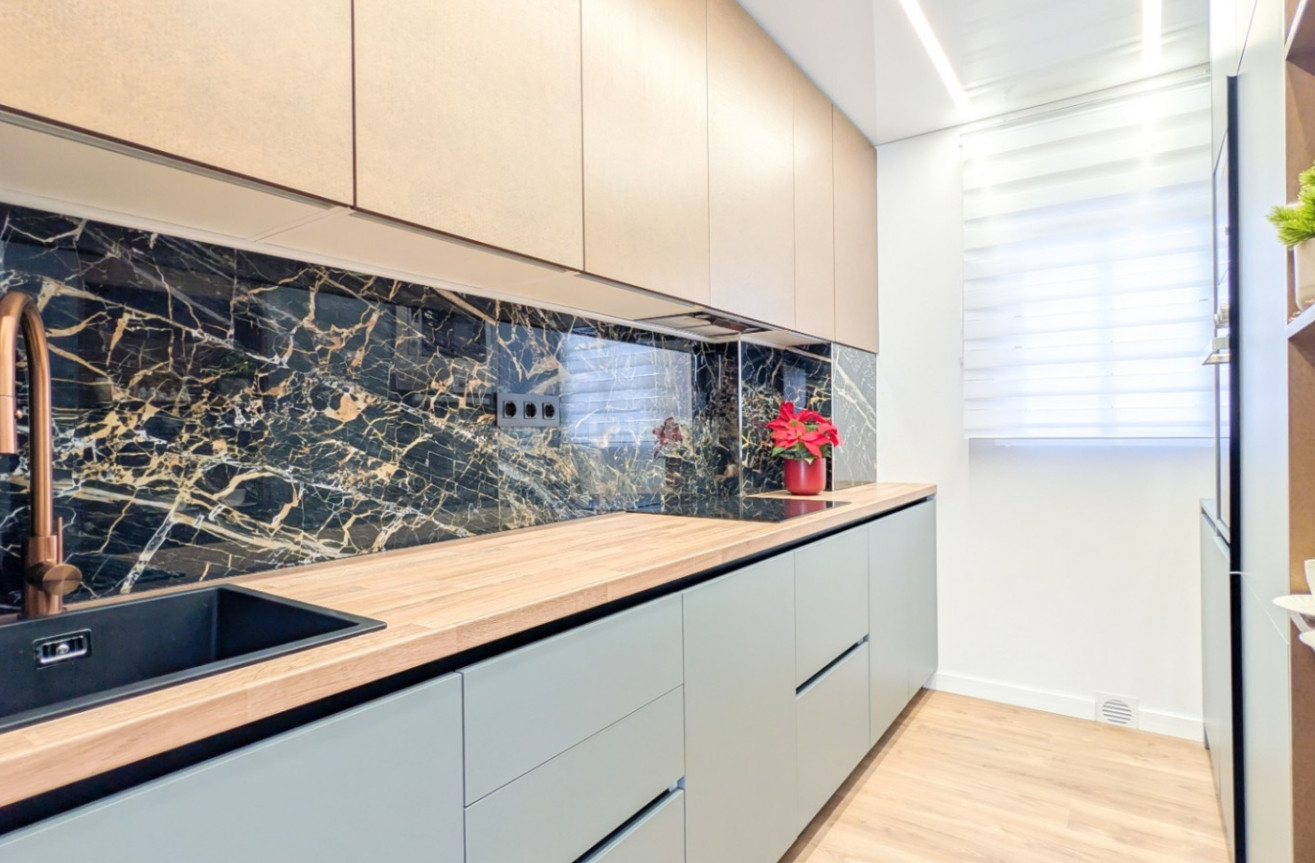 Resale - Apartment / flat - Torrevieja - Costa Blanca