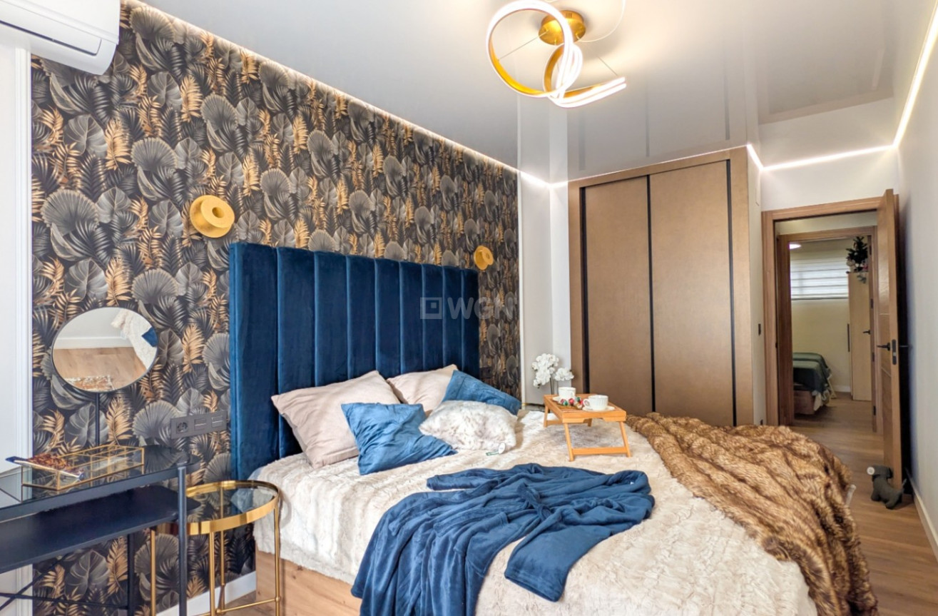 Resale - Apartment / flat - Torrevieja - Costa Blanca