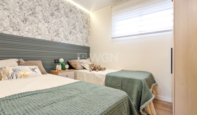 Resale - Apartment / flat - Torrevieja - Costa Blanca