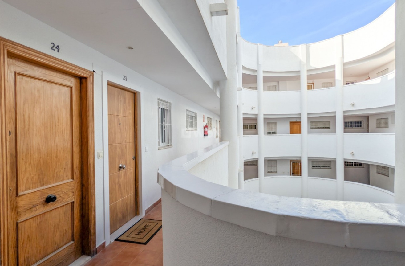 Resale - Apartment / flat - Torrevieja - Costa Blanca
