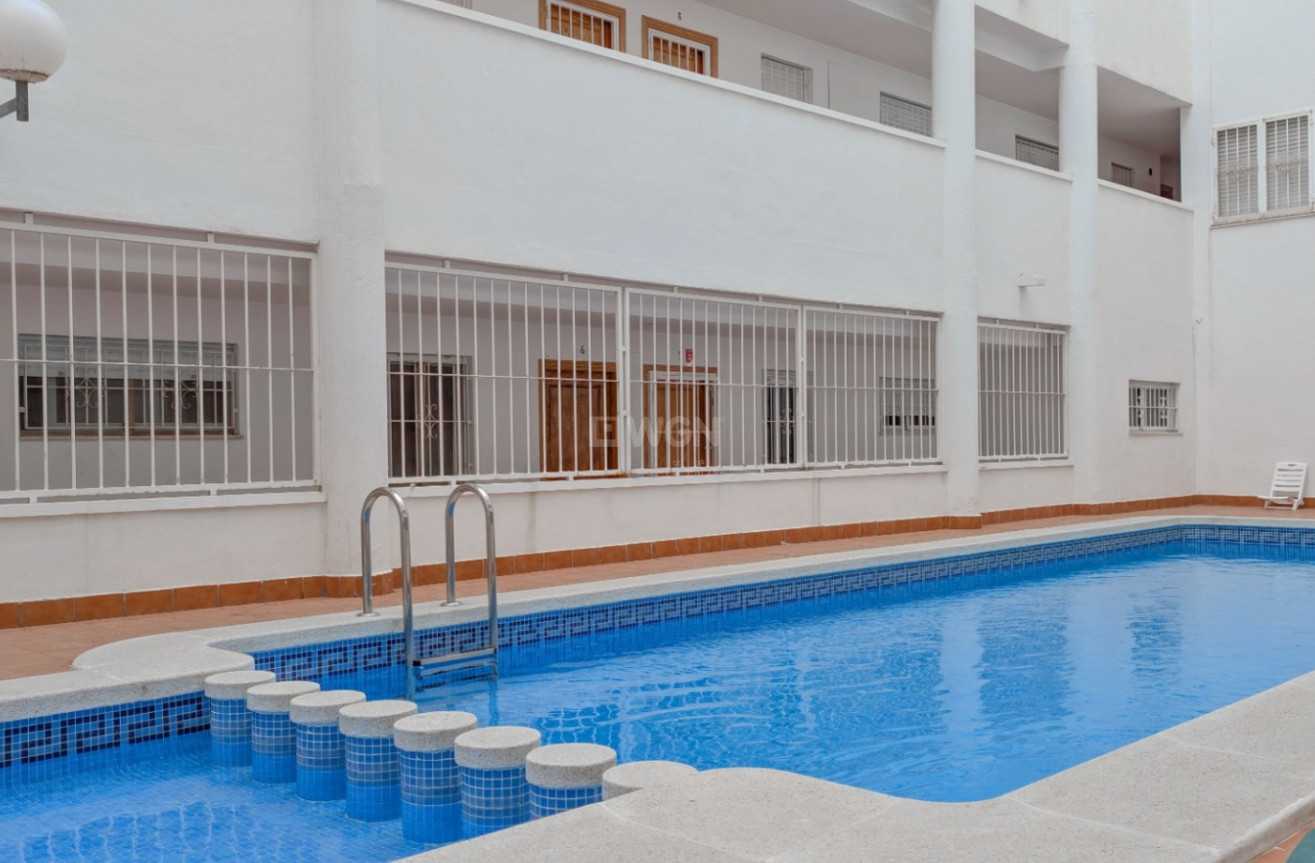 Resale - Apartment / flat - Torrevieja - Costa Blanca
