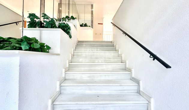 Reventa - Apartamento / piso - Torrevieja - Centro