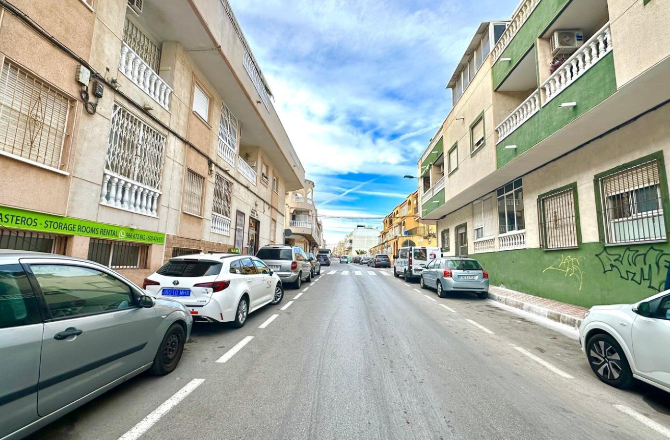 Reventa - Apartamento / piso - Torrevieja - Centro