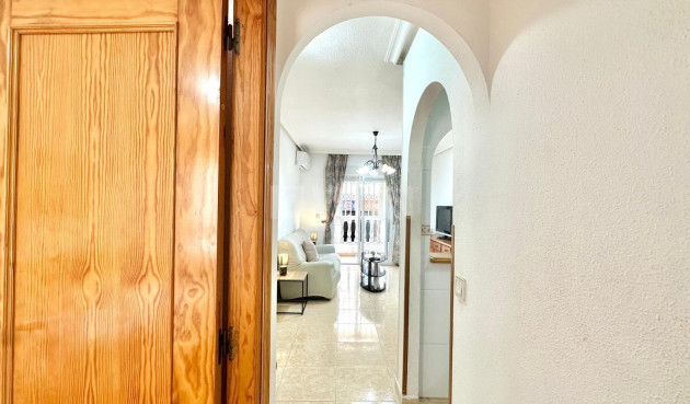 Reventa - Apartamento / piso - Torrevieja - Centro