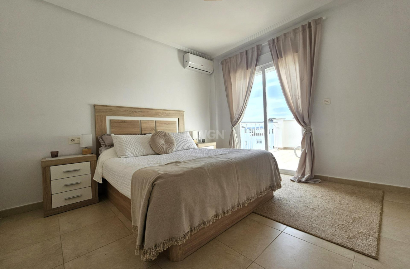 Odsprzedaż - Villa - San Fulgencio