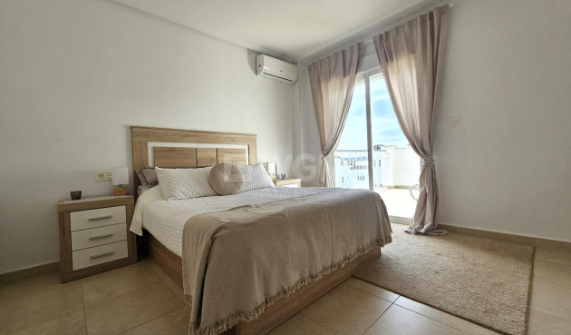 Odsprzedaż - Villa - San Fulgencio