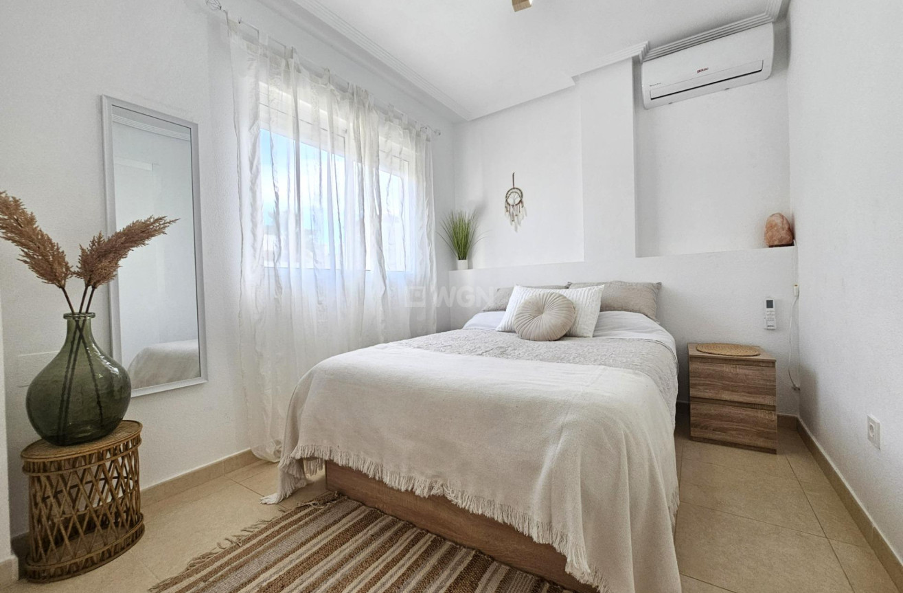 Odsprzedaż - Villa - San Fulgencio