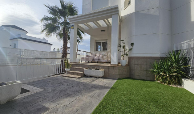 Odsprzedaż - Villa - San Fulgencio