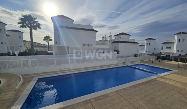 Odsprzedaż - Villa - San Fulgencio