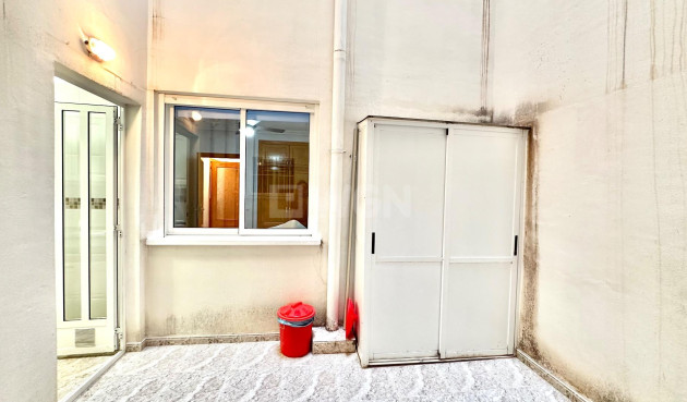 Wiederverkauf - Wohnung - Torrevieja - Centro