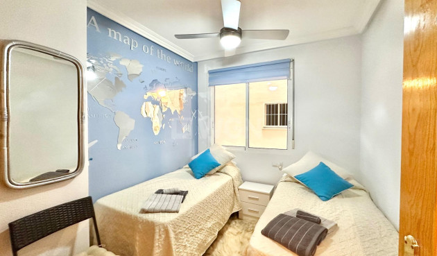 Wiederverkauf - Wohnung - Torrevieja - Centro