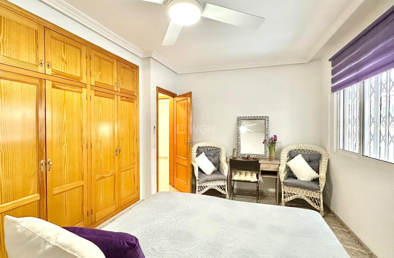 Wiederverkauf - Wohnung - Torrevieja - Centro