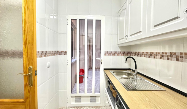 Wiederverkauf - Wohnung - Torrevieja - Centro