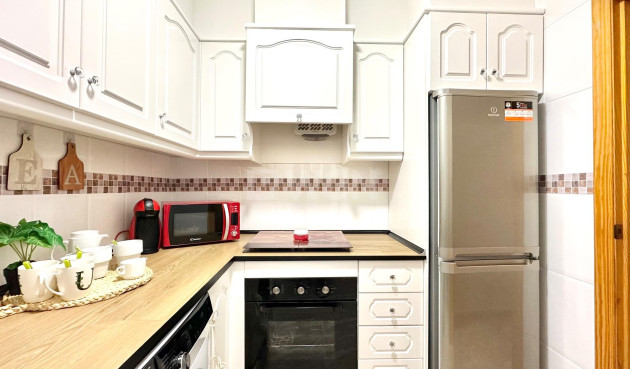 Wiederverkauf - Wohnung - Torrevieja - Centro