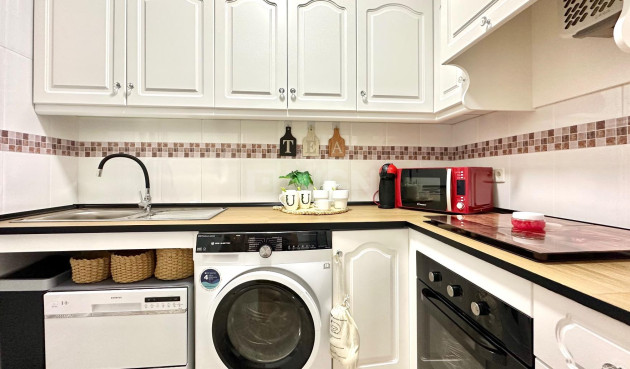 Wiederverkauf - Wohnung - Torrevieja - Centro