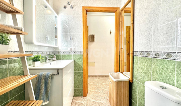 Wiederverkauf - Wohnung - Torrevieja - Centro
