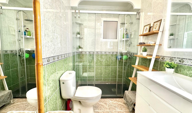 Wiederverkauf - Wohnung - Torrevieja - Centro