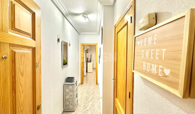 Wiederverkauf - Wohnung - Torrevieja - Centro