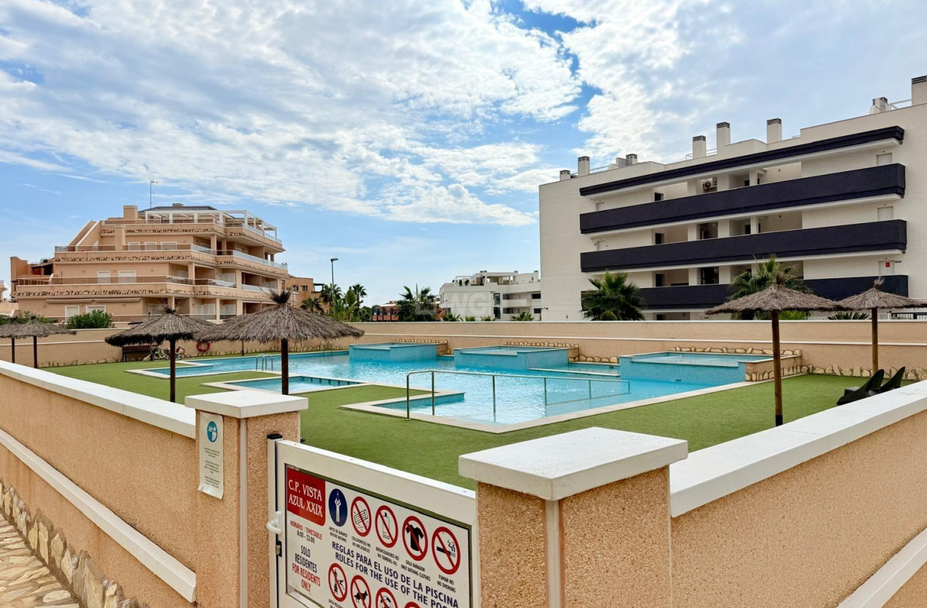 Odsprzedaż - Mieszkanie w bloku - Orihuela Costa - Villamartín-las Filipinas