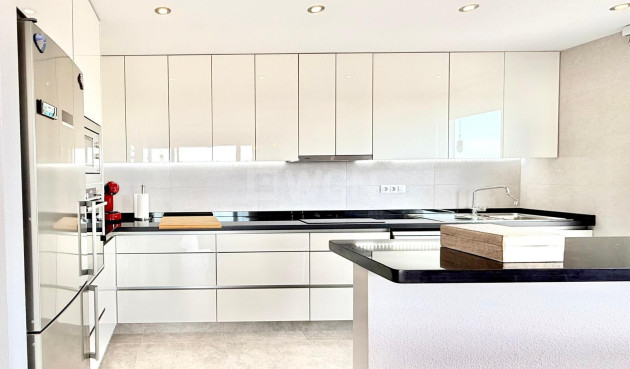 Odsprzedaż - Mieszkanie w bloku - Orihuela Costa - Villamartín-las Filipinas