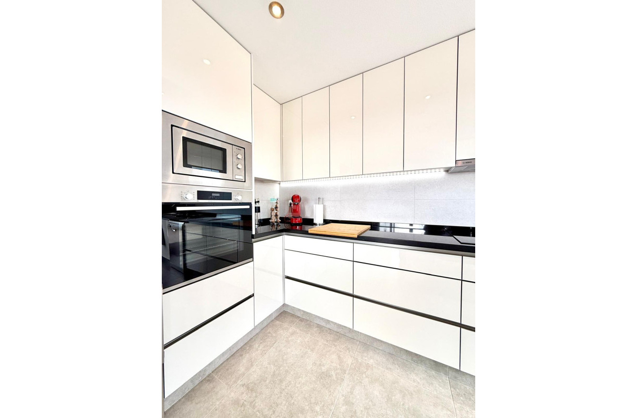 Odsprzedaż - Mieszkanie w bloku - Orihuela Costa - Villamartín-las Filipinas