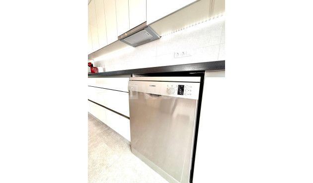 Odsprzedaż - Mieszkanie w bloku - Orihuela Costa - Villamartín-las Filipinas