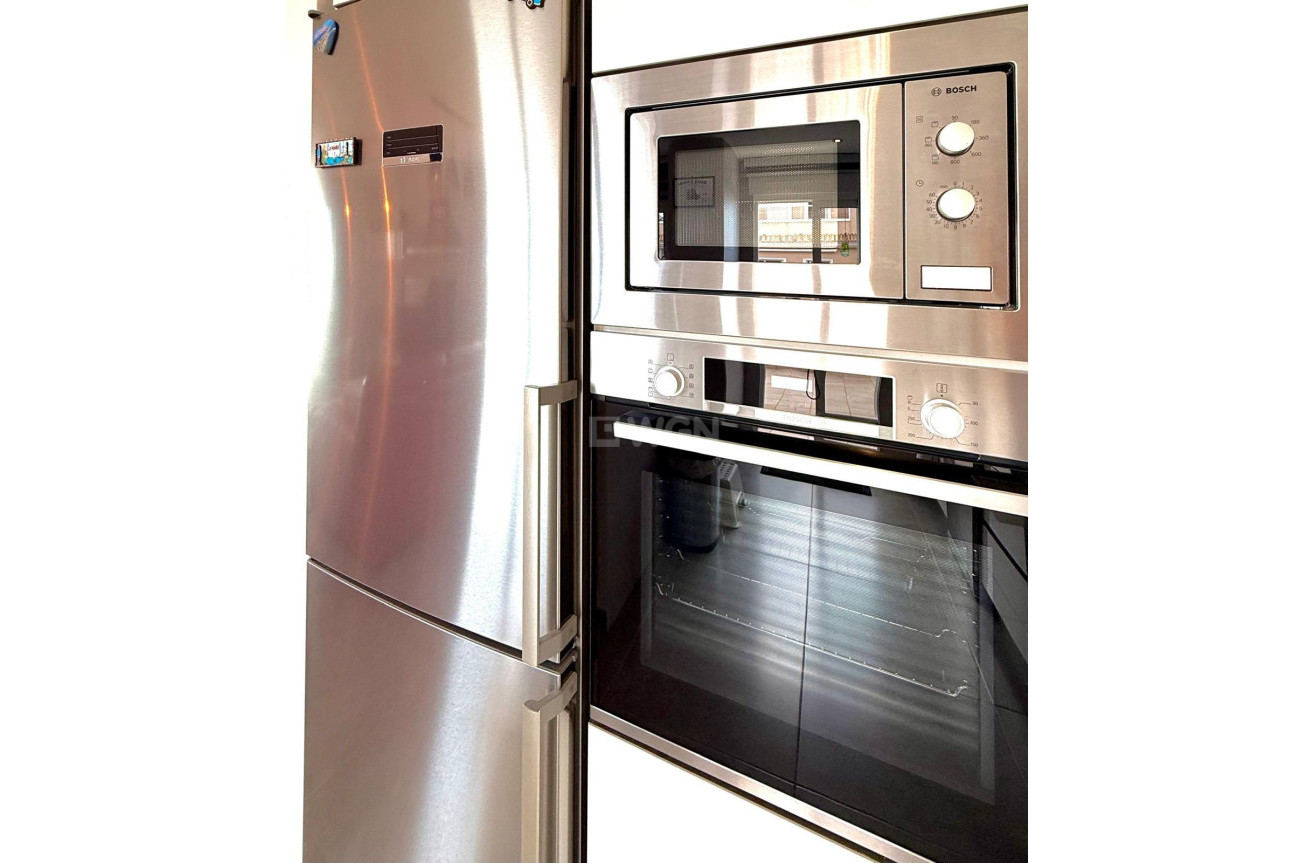 Odsprzedaż - Mieszkanie w bloku - Orihuela Costa - Villamartín-las Filipinas