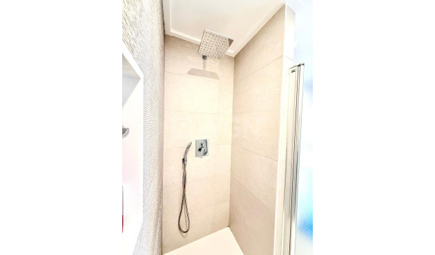 Odsprzedaż - Mieszkanie w bloku - Orihuela Costa - Villamartín-las Filipinas