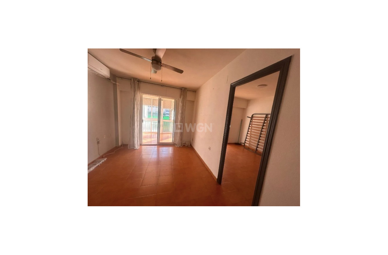 Reventa - Apartamento / piso - Torrevieja - Costa Blanca