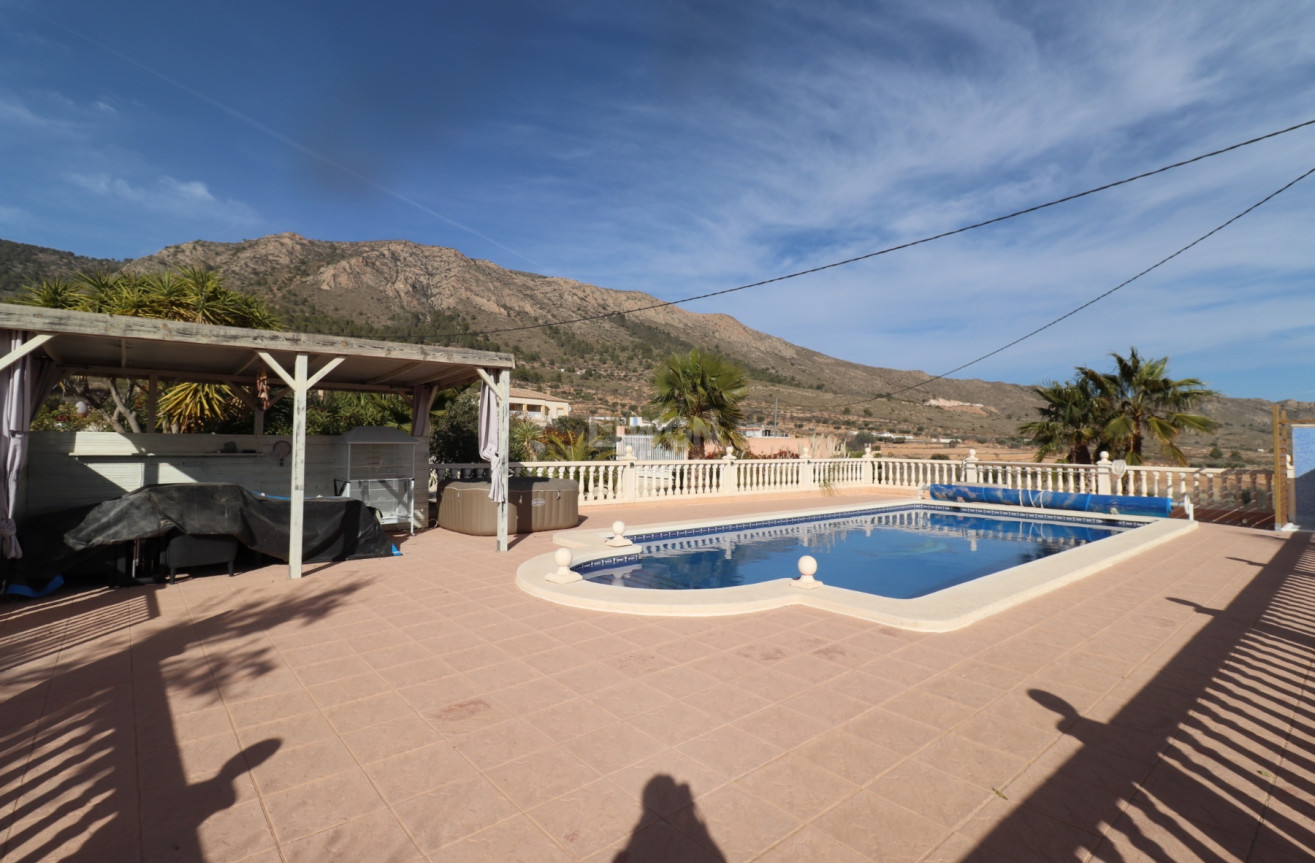 Wiederverkauf - Villa - La Romana - Inland