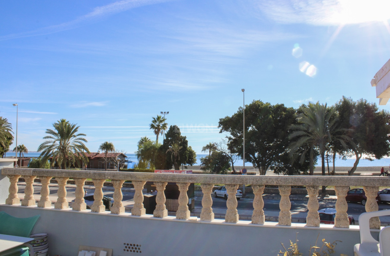 Resale - Villa - Torre del Mar - Costa del Sol