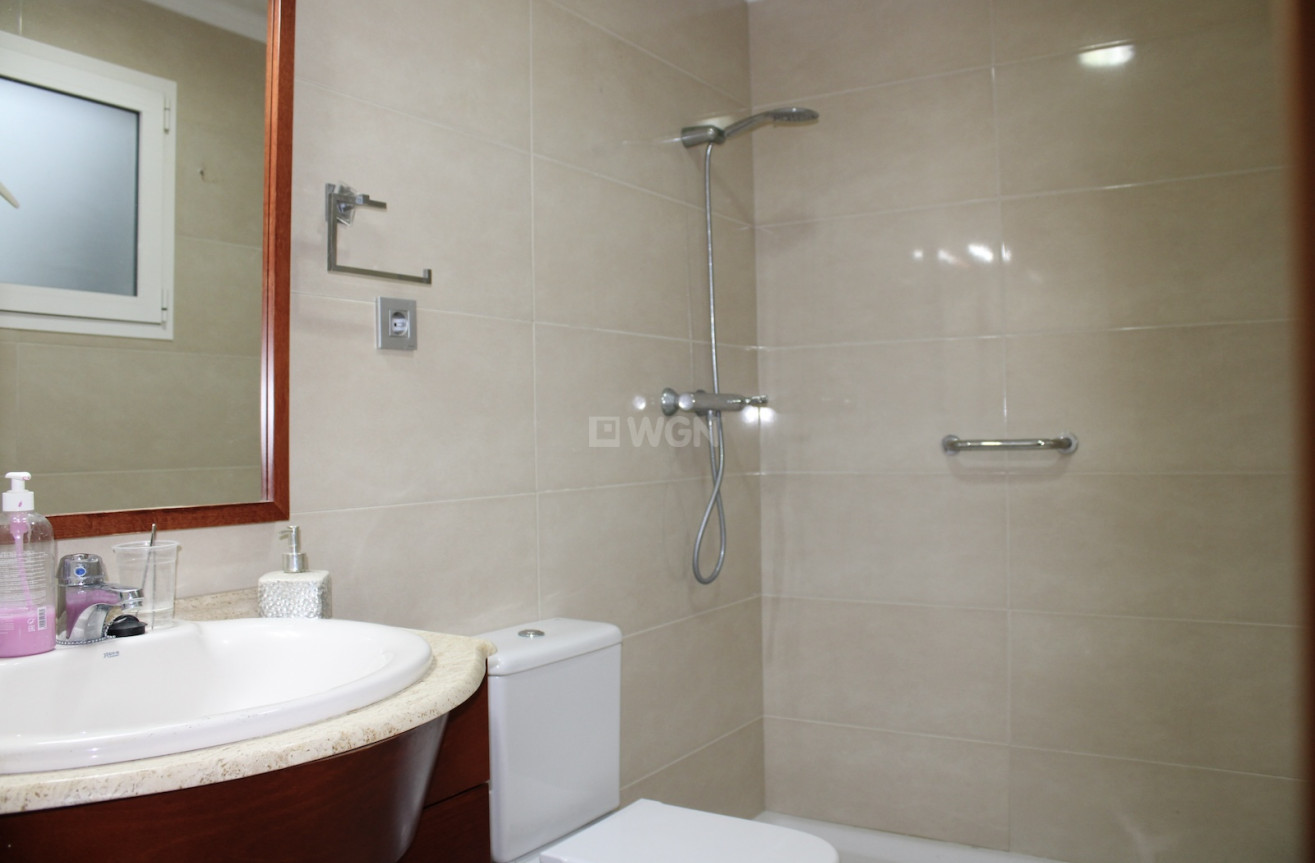 Resale - Villa - Torre del Mar - Costa del Sol