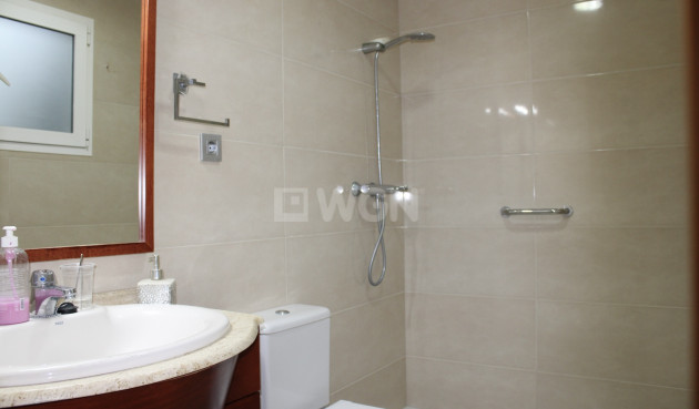 Resale - Villa - Torre del Mar - Costa del Sol