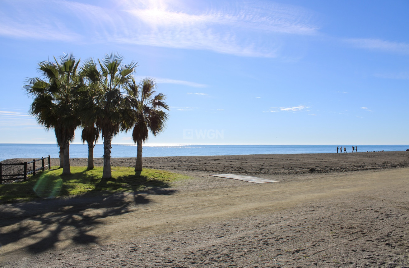 Resale - Villa - Torre del Mar - Costa del Sol
