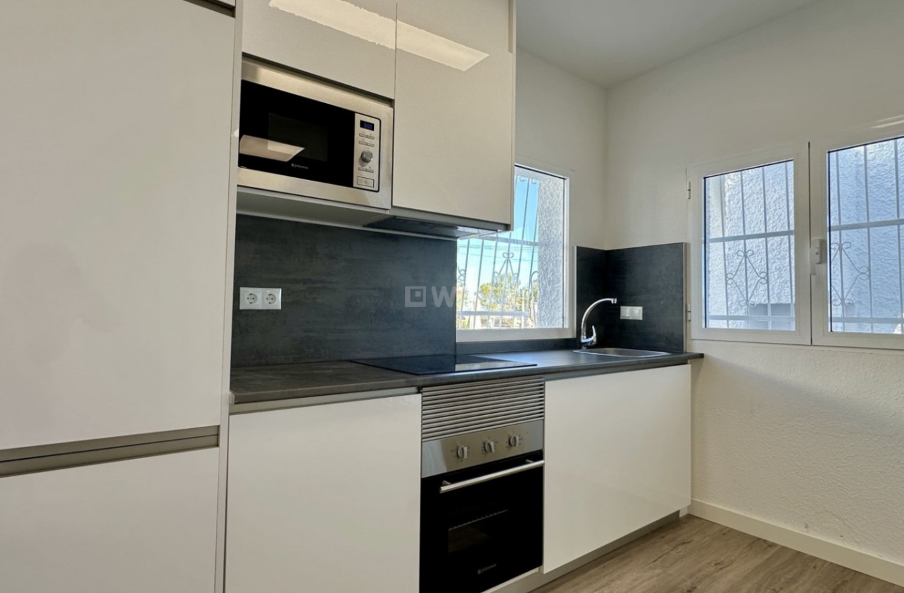 Wiederverkauf - Bungalow - Orihuela Costa - Costa Blanca