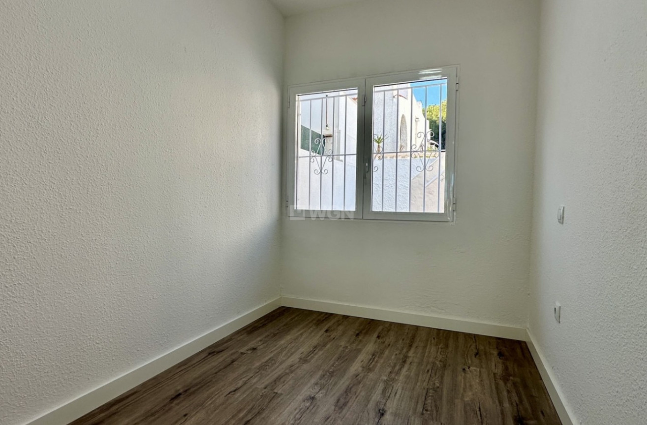 Wiederverkauf - Bungalow - Orihuela Costa - Costa Blanca