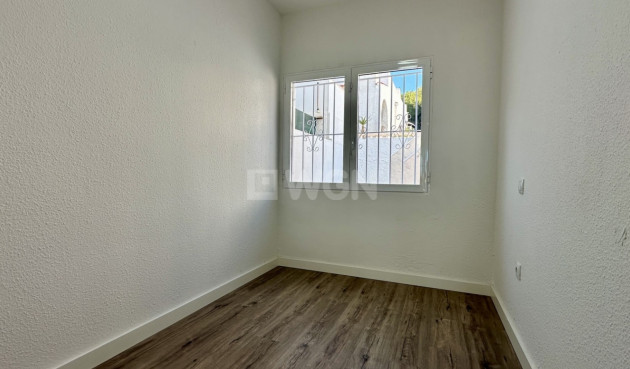 Wiederverkauf - Bungalow - Orihuela Costa - Costa Blanca