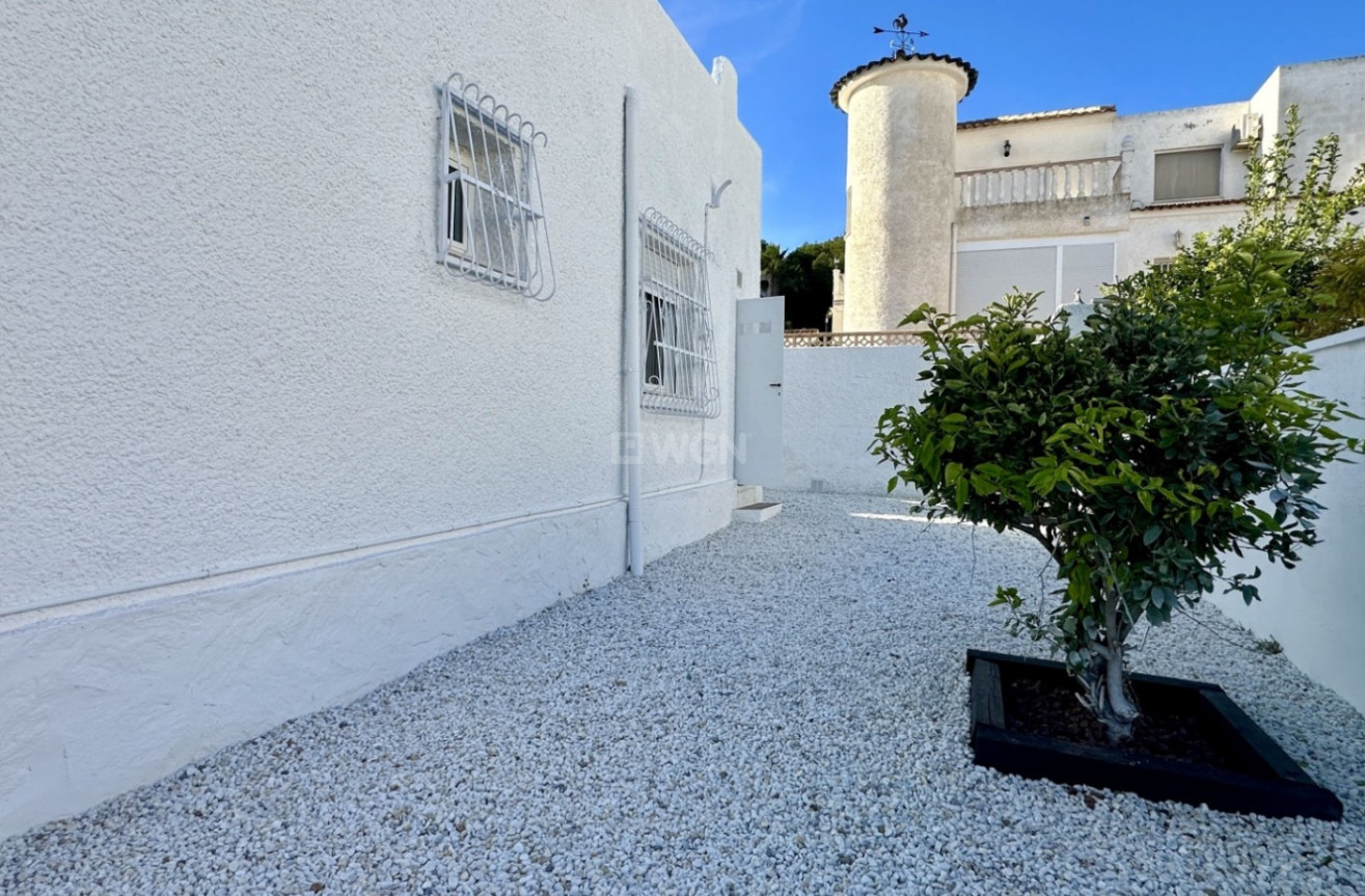 Wiederverkauf - Bungalow - Orihuela Costa - Costa Blanca