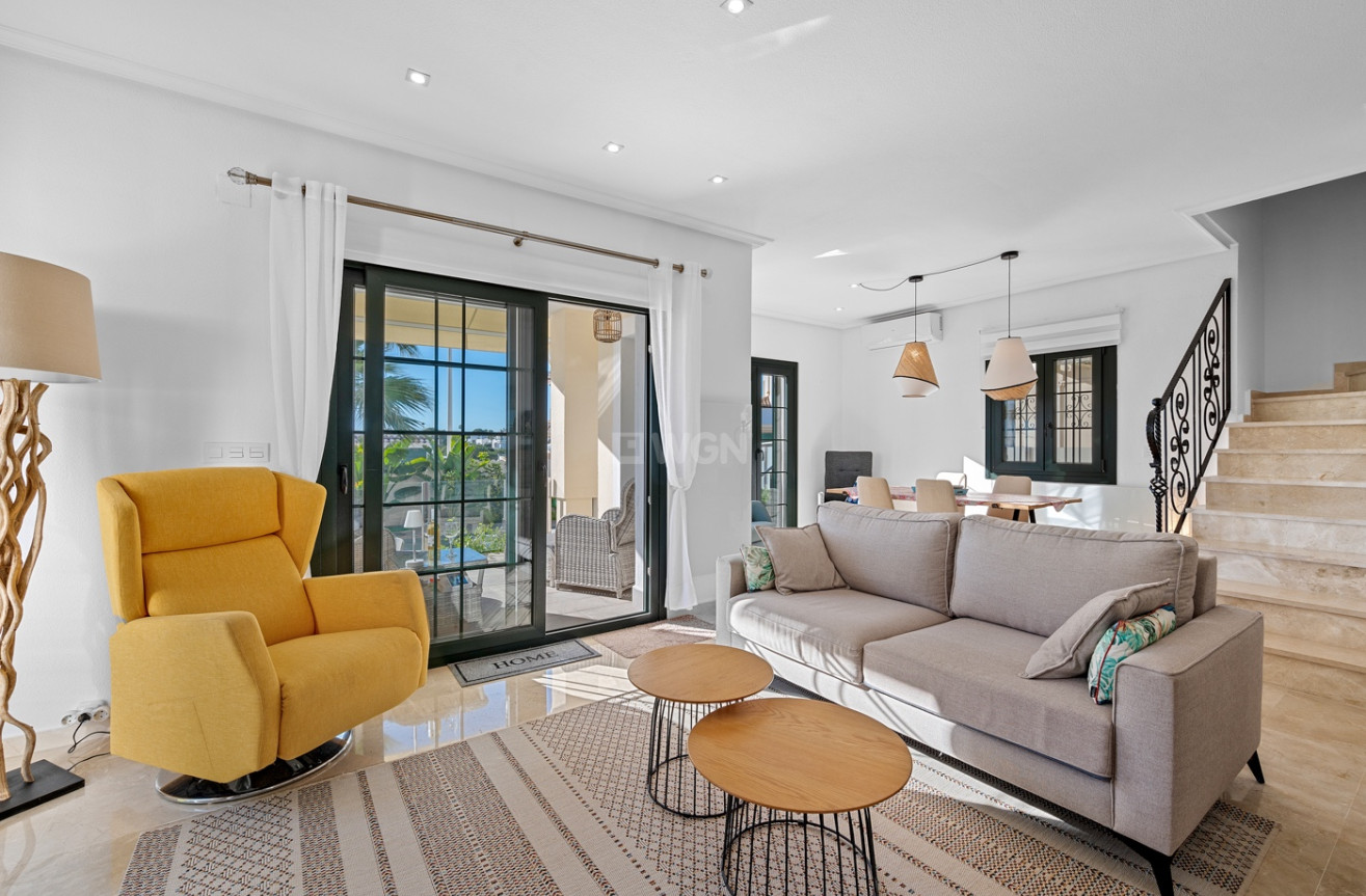 Resale - Villa - Orihuela Costa - Costa Blanca