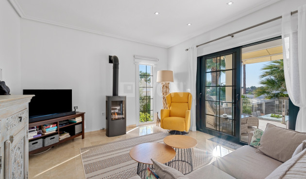 Resale - Villa - Orihuela Costa - Costa Blanca