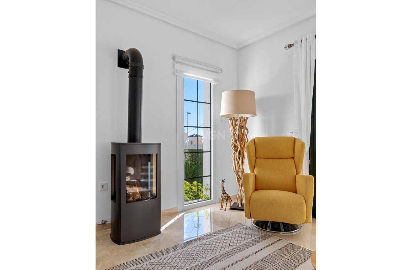 Resale - Villa - Orihuela Costa - Costa Blanca