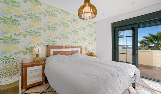 Resale - Villa - Orihuela Costa - Costa Blanca