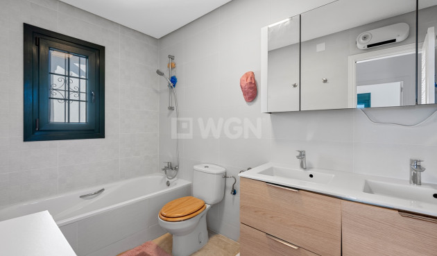 Resale - Villa - Orihuela Costa - Costa Blanca