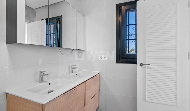 Resale - Villa - Orihuela Costa - Costa Blanca