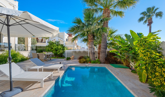Resale - Villa - Orihuela Costa - Costa Blanca