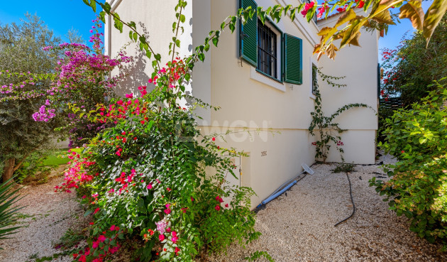 Resale - Villa - Orihuela Costa - Costa Blanca