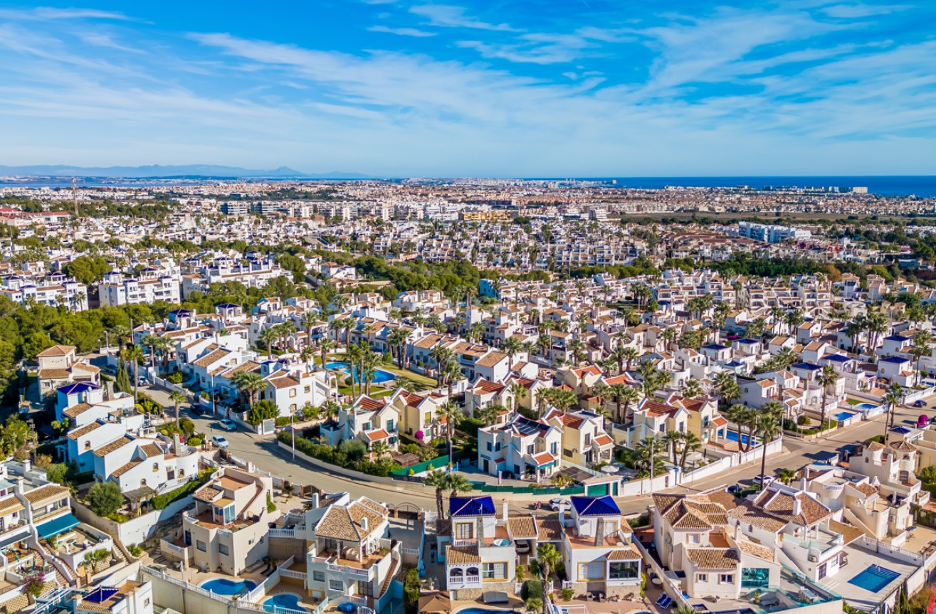 Resale - Villa - Orihuela Costa - Costa Blanca